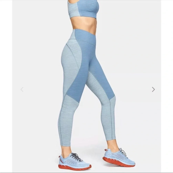 Outdoor Voices Tech Sweat Blue Active Capri Leggings Two Tone - Picture 1 of 5